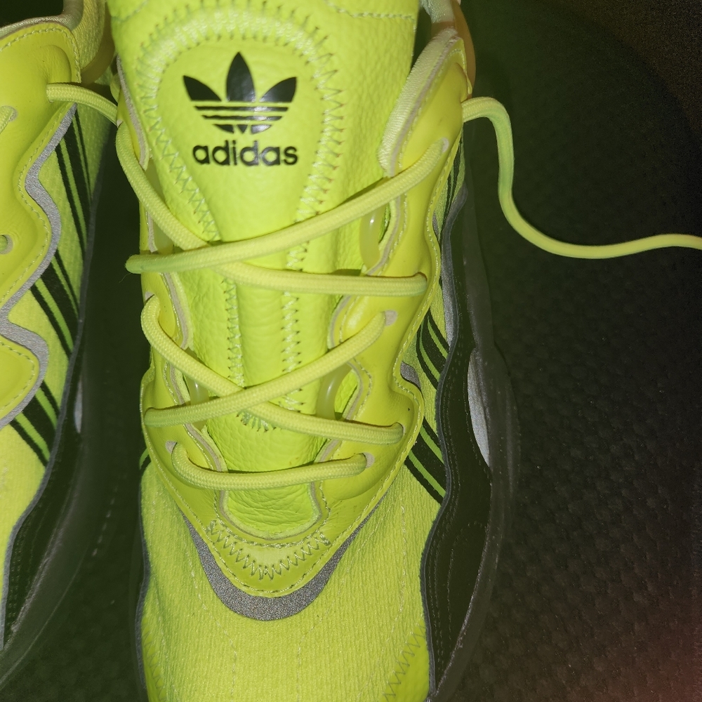 Men's Addidas Oswego - Picture 2 of 5